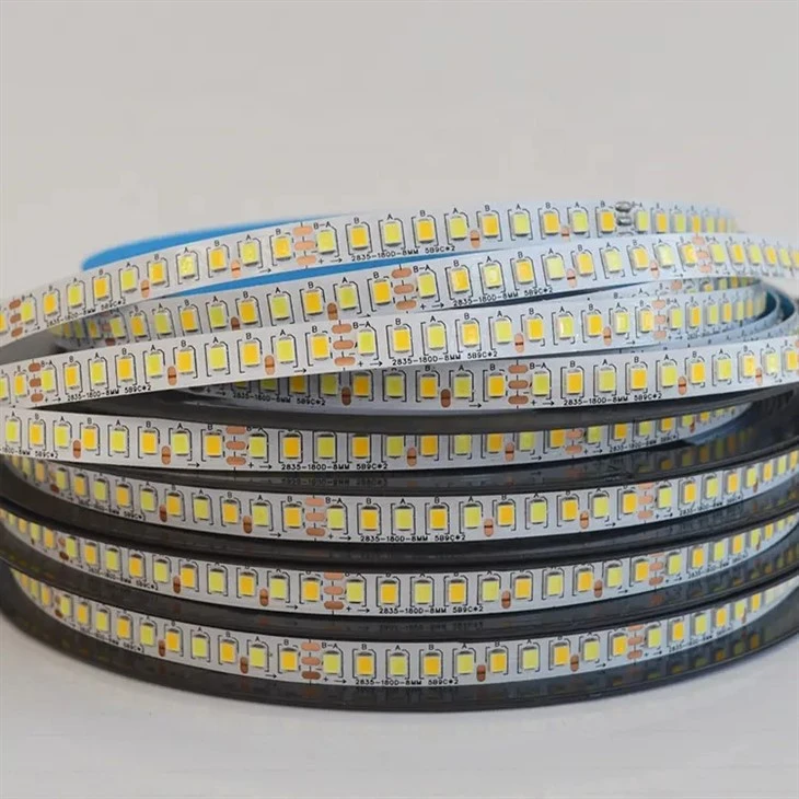 Luzes de tira LED para escadas