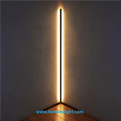 Candeeiro de pé de canto moderno com luz regulável
